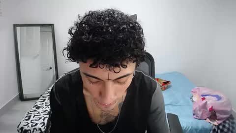 Plux online show from 11-13-25, 02:21