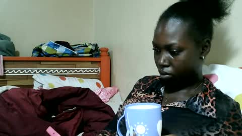 Snapshot of preshty chatting on 06-24-26, 05:39 preshty online show from 06-24-26, 05:39