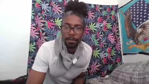 Libra Lamont online show from 10-29-25, 05:04