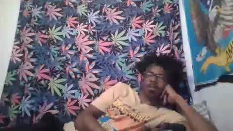 Libra Lamont online show from 11-12-25, 01:17