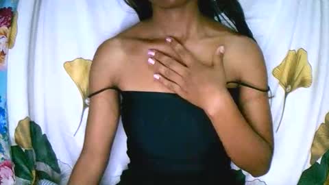 prettiethalia online show from 12-16-25, 06:02