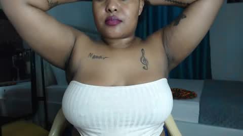 Snapshot of pretty_annah chatting on 07-13-26, 04:37 Annah online show from 07-13-26, 04:37