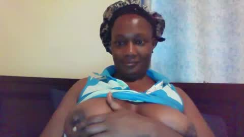 Snapshot of pretty_beib chatting on 03-30-26, 04:02 Karol online show from 03-30-26, 04:02