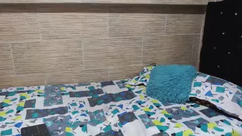 pretty_cristal22 online show from 01-17-25, 10:45