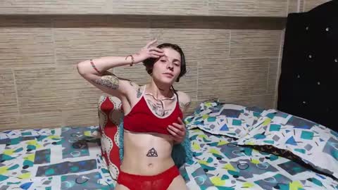 pretty_cristal22 online show from 01-18-25, 02:03