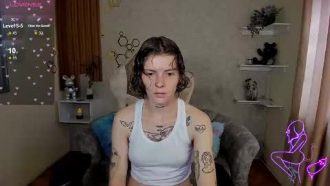 pretty_cristal22 online show from 11-23-25, 09:25