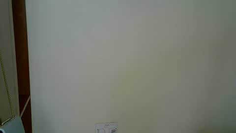 pretty_ebony009 online show from 10-16-25, 02:18