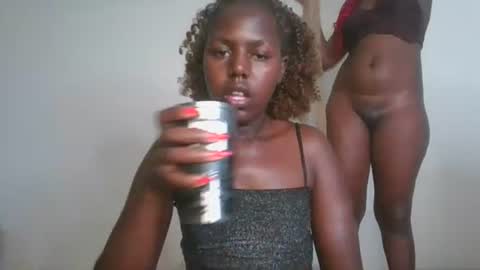 Snapshot of pretty_empress chatting on 06-30-26, 08:15 pretty_empress online show from 06-30-26, 08:15