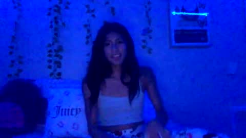 Snapshot of pretty_girl828687 chatting on 10-15-25, 06:35 pretty_girl828687 online show from 10-15-25, 06:35