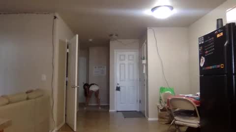 Snapshot of pretty_girl828687 chatting on 10-20-25, 07:36 pretty_girl828687 online show from 10-20-25, 07:36