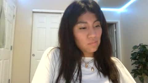 pretty_girl828687 online show from 12-19-25, 01:45