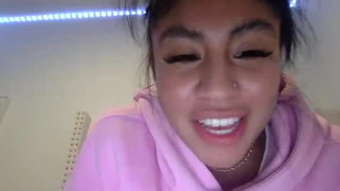 pretty_girl828687 online show from 02-27-26, 02:44