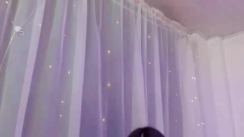 pretty online show from 11-18-25, 11:36