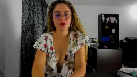 pretty_latina2 online show from 01-26-25, 06:59