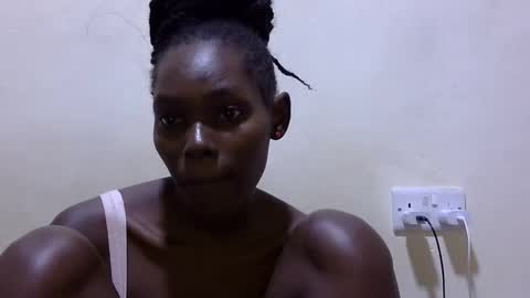 pretty_leila1 online show from 03-22-26, 10:24