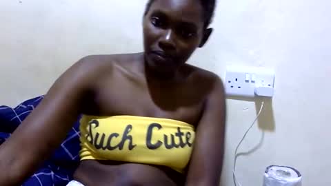 pretty_leila1 online show from 05-20-26, 07:03