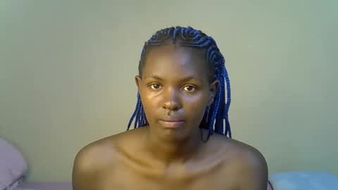 pretty_liny online show from 10-13-25, 11:43