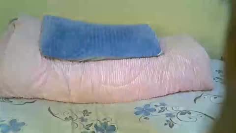 pretty_liny online show from 10-17-25, 10:56