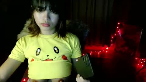 Snapshot of pretty_little_baby18 chatting on 02-25-26, 07:40 Venus online show from 02-25-26, 07:40