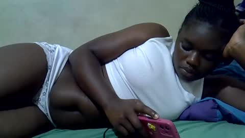 pretty_melan online show from 04-02-26, 06:33