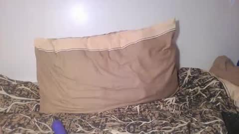 pretty_milla03 online show from 04-19-26, 11:07