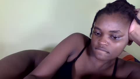 Snapshot of pretty_miya chatting on 12-19-24, 05:50 pretty_miya online show from 12-19-24, 05:50