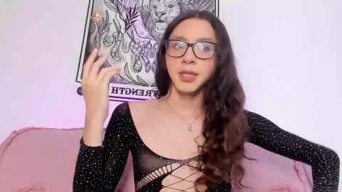 Pretty Moon online show from 02-13-26, 03:30