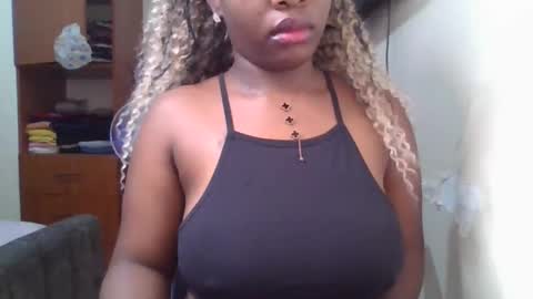Snapshot of pretty_shila chatting on 05-07-26, 11:21 pretty_shila online show from 05-07-26, 11:21