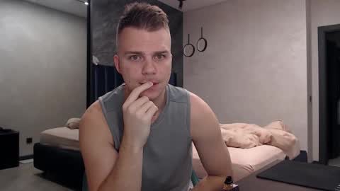 Justin online show from 11-07-25, 09:15