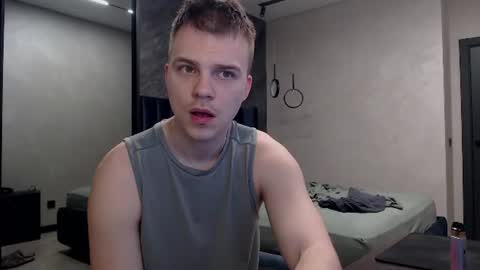 Snapshot of pretty_sweety chatting on 06-15-26, 08:16 Justin online show from 06-15-26, 08:16