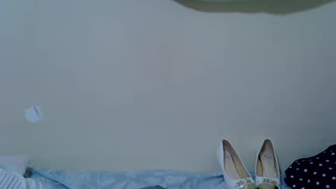 Snapshot of pretty_swirl chatting on 07-12-26, 07:43 Twirl online show from 07-12-26, 07:43