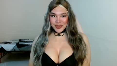 MIAH online show from 06-17-26, 01:41