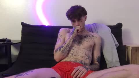 pretty boy online show from 11-21-25, 04:00