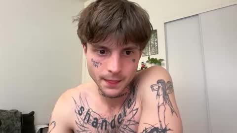 pretty boy online show from 06-10-26, 05:07