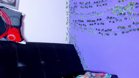 Snapshot of prettybunnies08 chatting on 01-29-25, 05:09 Enzo Denis online show from 01-29-25, 05:09