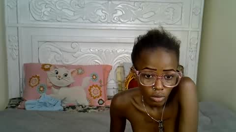 Bunny online show from 12-18-25, 03:23