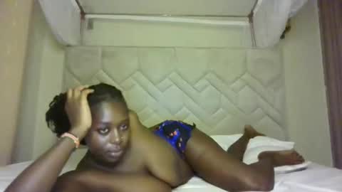 Snapshot of prettydulce chatting on 05-01-26, 03:22 prettydulce online show from 05-01-26, 03:22