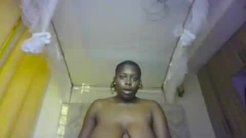 Snapshot of prettydulce chatting on 06-28-26, 03:07 prettydulce online show from 06-28-26, 03:07