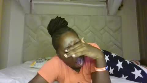 Snapshot of prettydulce chatting on 07-22-26, 03:04 prettydulce online show from 07-22-26, 03:04