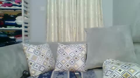 PrettyEla online show from 09-12-25, 12:44