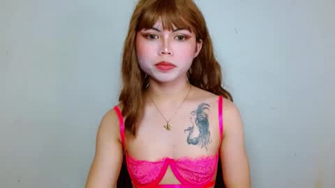 Snapshot of prettyjulian chatting on 01-07-25, 07:17 SEXY JULIA online show from 01-07-25, 07:17