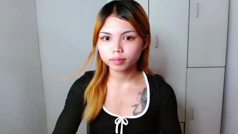 Snapshot of prettyjulian chatting on 01-31-25, 07:39 SEXY JULIA online show from 01-31-25, 07:39