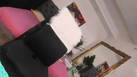 prettyjuliax online show from 12-26-24, 08:11