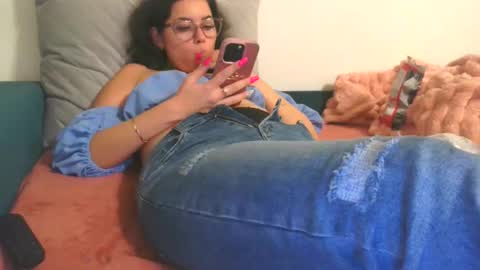 prettyjulliette online show from 11-26-25, 06:31