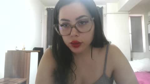 Snapshot of prettyjulliette chatting on 06-08-26, 01:55 prettyjulliette online show from 06-08-26, 01:55