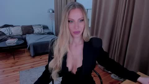 Eva online show from 05-30-26, 11:57