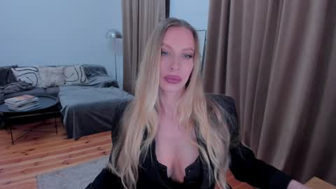 Eva online show from 06-08-26, 12:36