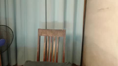 Snapshot of prettylicious_girl chatting on 01-12-26, 02:28 precious online show from 01-12-26, 02:28