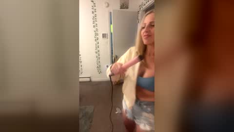 prettylilkales online show from 04-18-26, 12:47