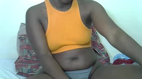 LILIAN online show from 11-24-25, 08:14